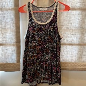 Sleeveless flowing top